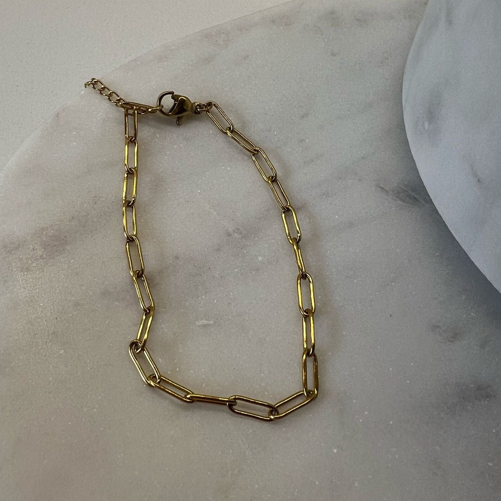 Fine and Yonder Bracelets Gold Paper Clip Bracelet