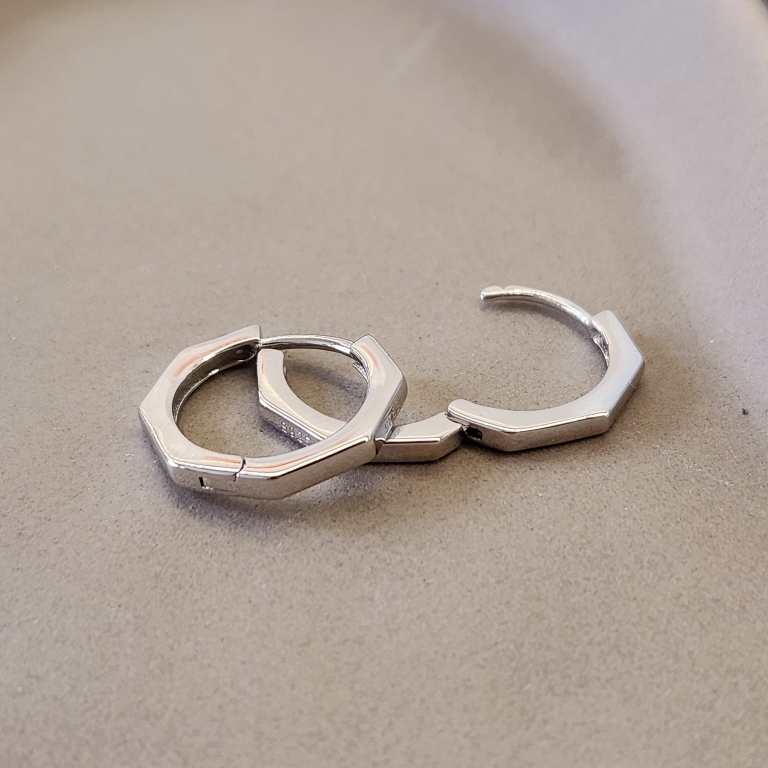 Suprene Collective Geometric Huggie Earrings 925 Sterling Silver octagonal hoop platinum plated