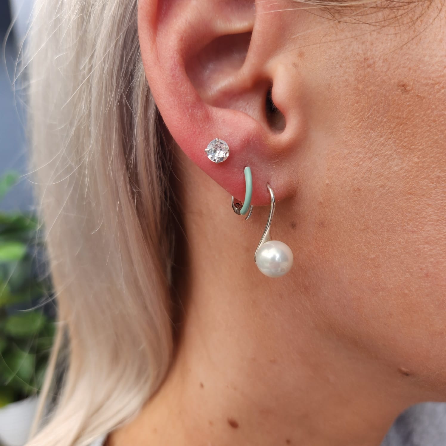 Pearl Drop Earrings 925 Sterling Silver polished hook 2.4cm