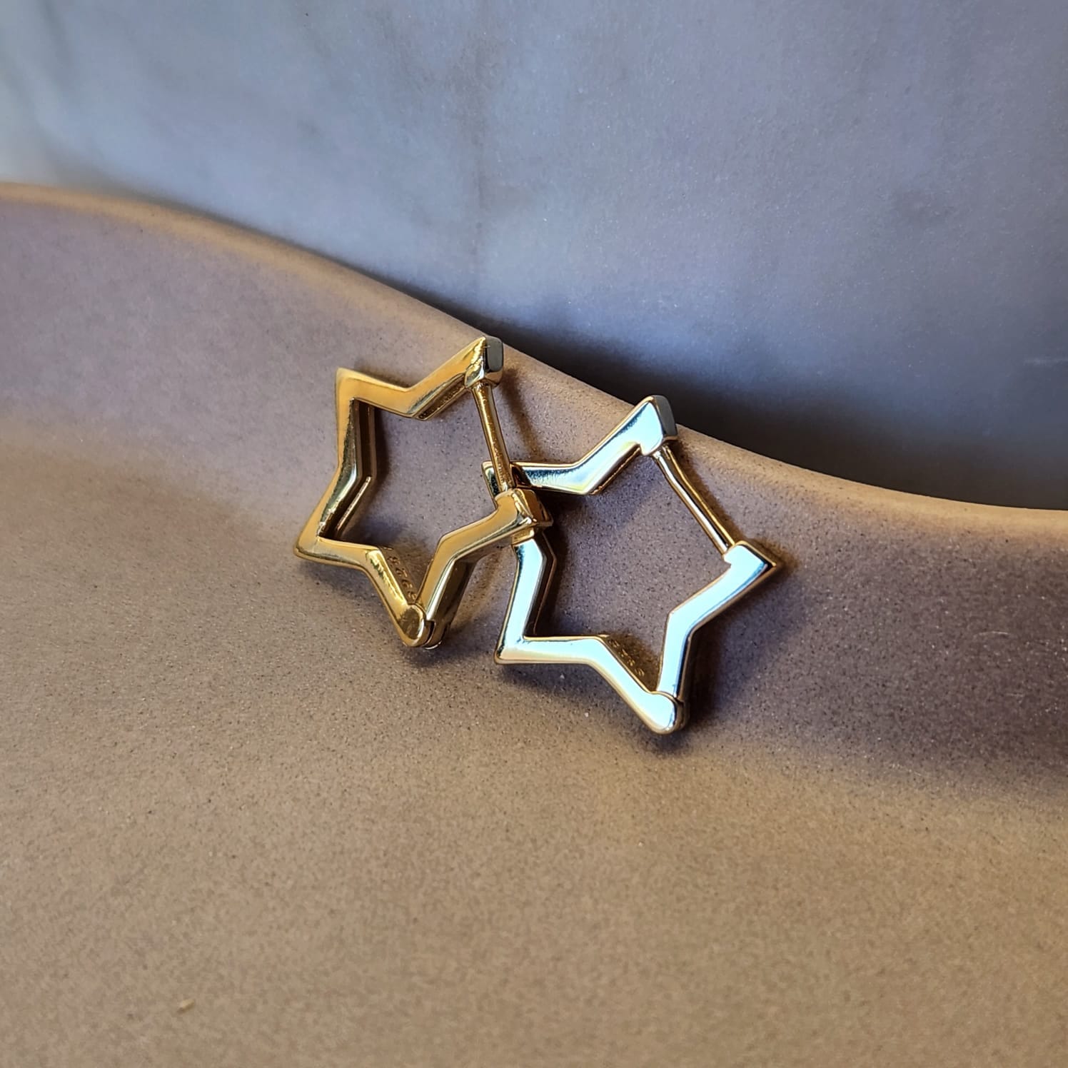 Star Huggie Earrings gold tone 925 Sterling Silver 1.7cm
