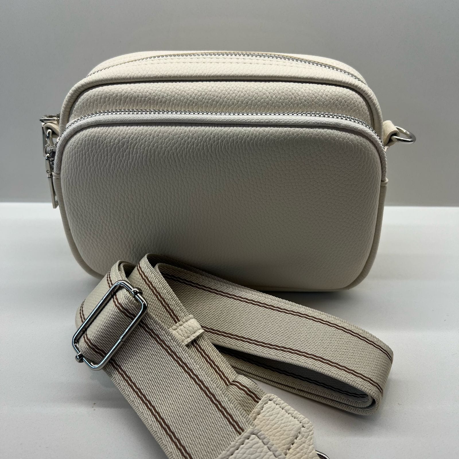 Suprene Bags Handbags Beige The Box Bag