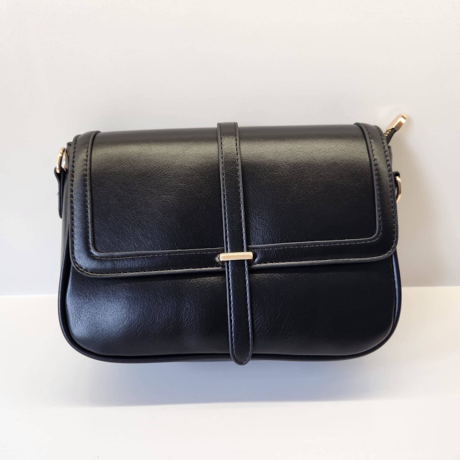 Suprene Bags Handbags Black Classic Crossbody Bag