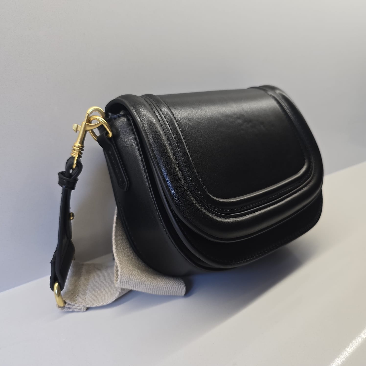 Suprene Bags Handbags Saddle Bag