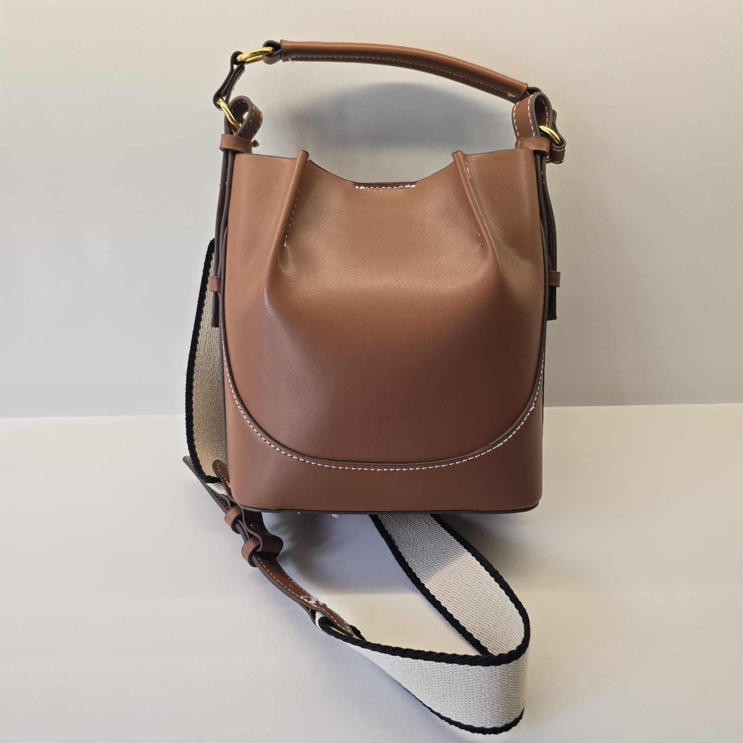 Suprene Bags Handbags Tan Bucket Bag