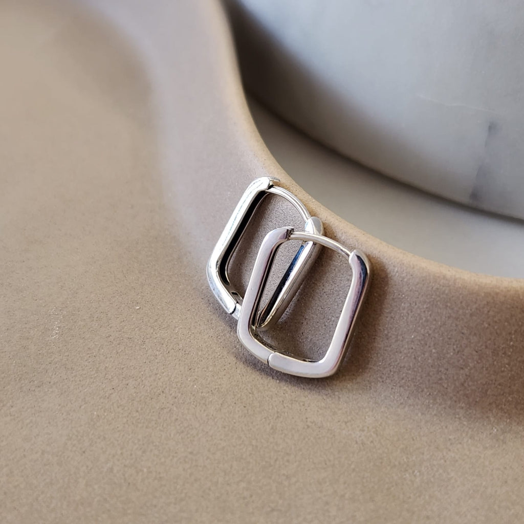 Suprene Bags Silver Square Huggie Earrings
