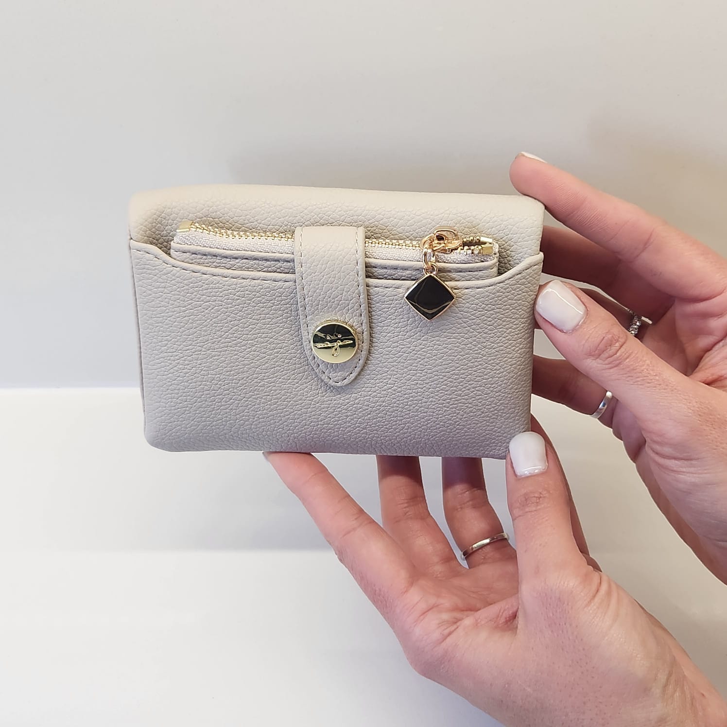 Suprene Bags Wallet The Bella Wallet