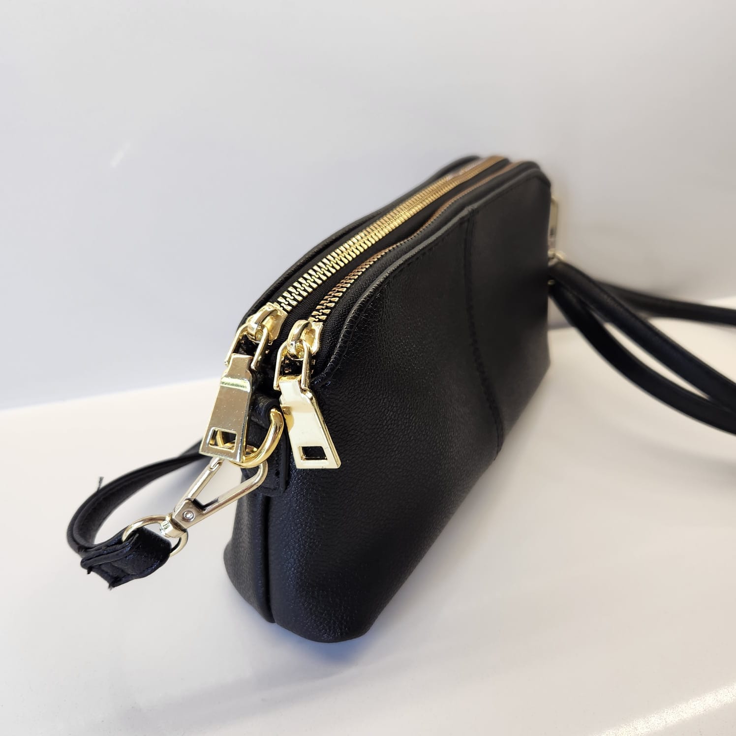Suprene Bags Handbags Swift Crossbody Bag
